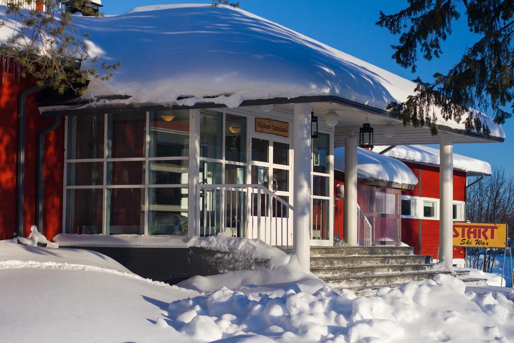 Yllaes Lake Hotel Яллас'ярві Екстер'єр фото